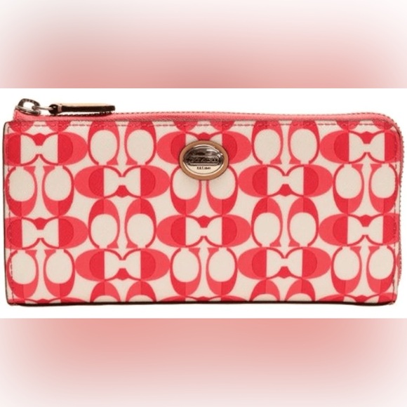 Coach Peyton Dream C Medium Zip Around Wallet in white and pomegranate EUC - Picture 4 of 7